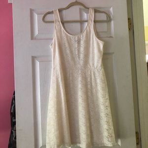 Cream Colored Flowy Lace Dress